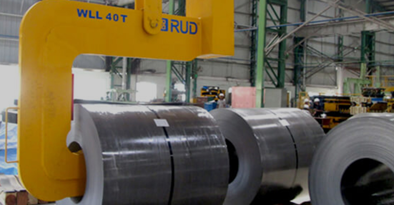 RUD C-hooks for safe and efficient coil handling in Automobiles manufacturing