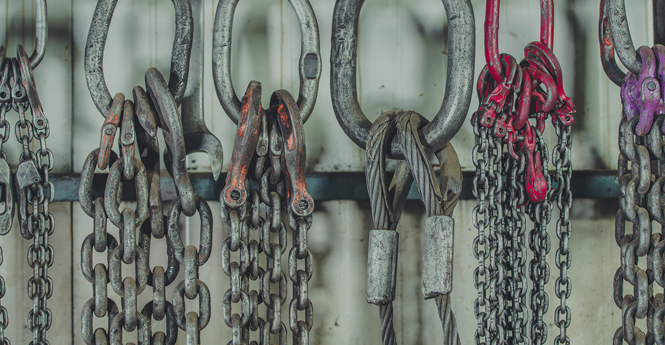 Lifting slings with industrial chain sling